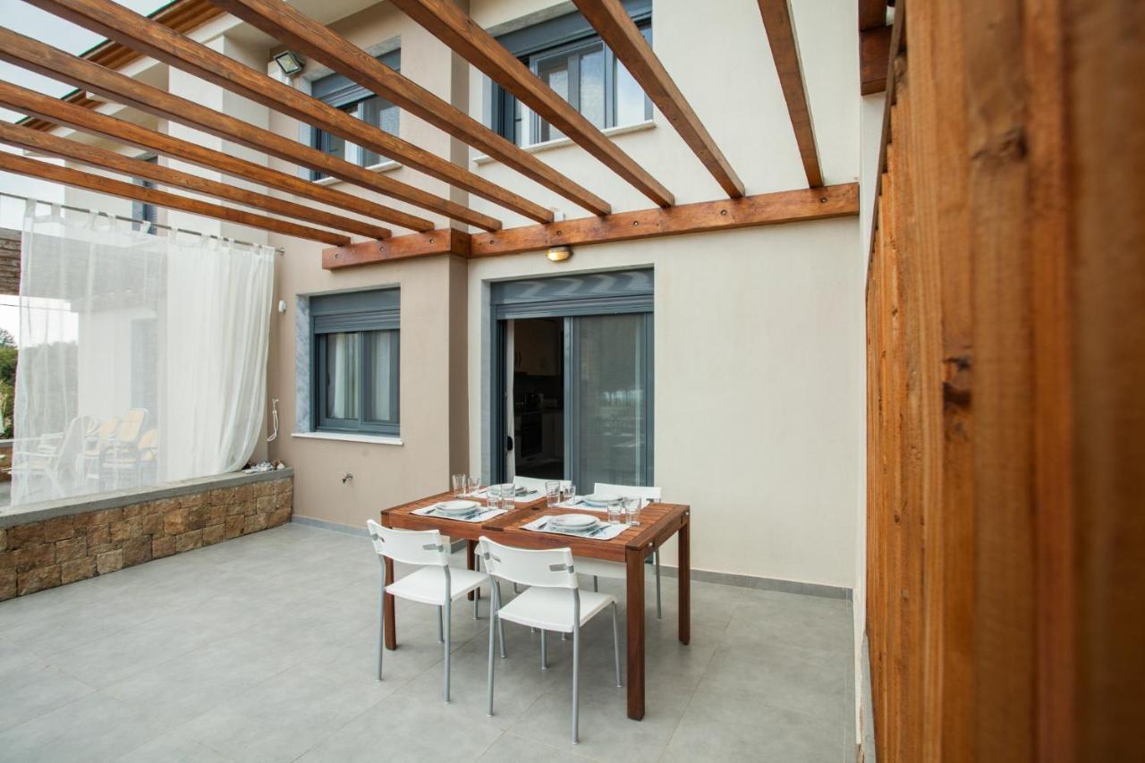 #Flh - Amalthia & Αthena Beachfront Houses In Pefkohori Exterior photo